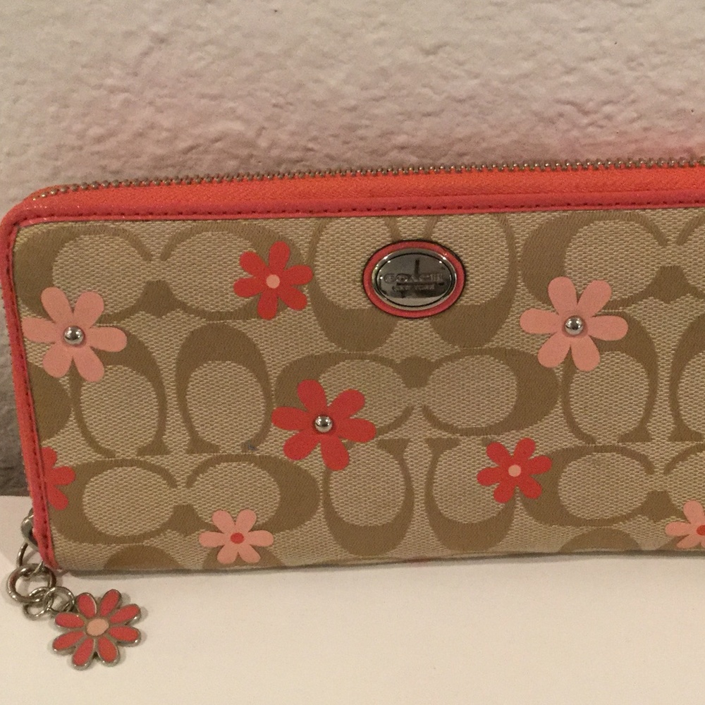 Coach Accordion Wallet
